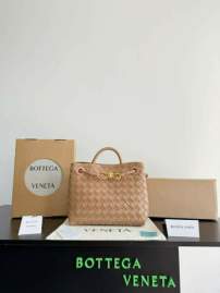 Picture of Bottega Veneta Handbags _SKUfw214921774fw